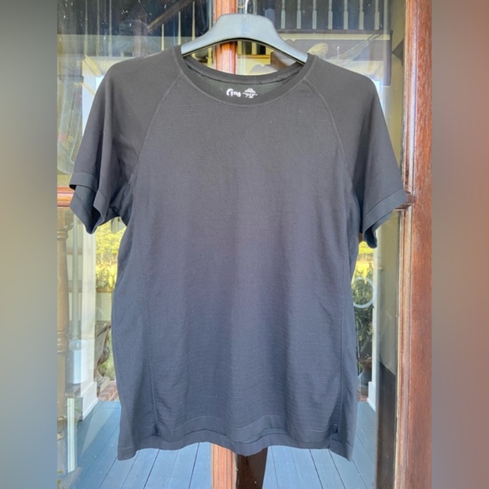ZYIA black shirt, great stretch! Measurements provided due to no size.